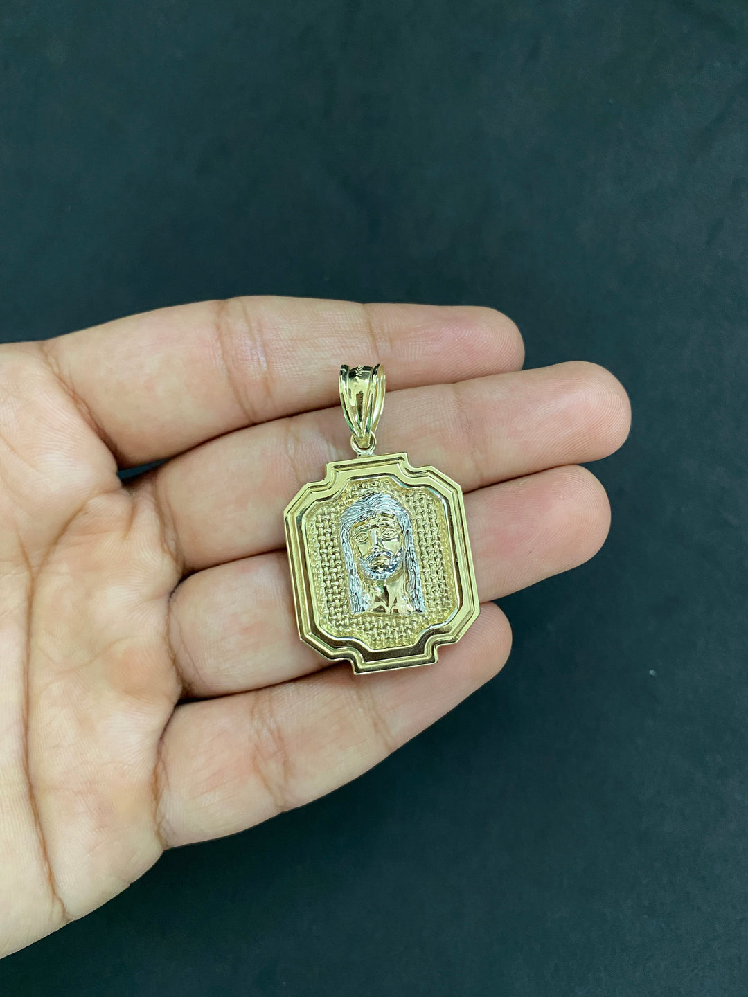 10K Yellow Gold .925 Sterling Silver Diamond Cut Jesus Face/Head Medallion Charm/Pendant